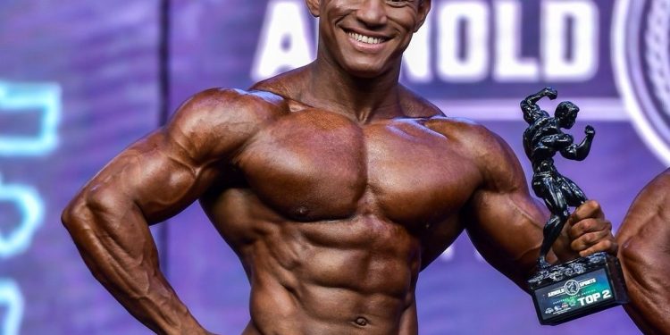 Atleta de Sooretama é vice-campeão sul-americano de fisiculturismo