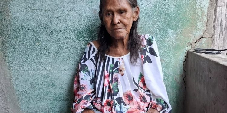 Há seis anos em Sooretama, idosa sonha reencontrar familiares deixados em Guarapari